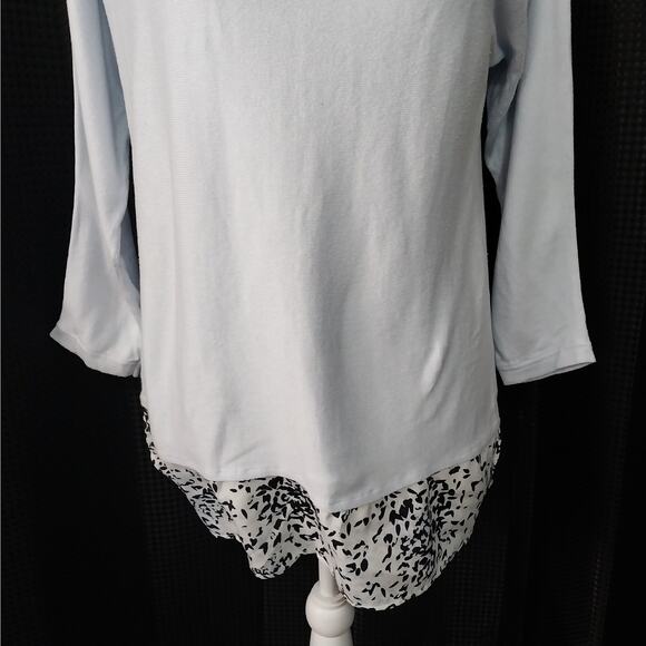 ANN TAYLOR! BABY BLUE ULTRA LIGHTWEIGHT SWEATER W/BLACK & WHITE LEAF SKIRT! SZ M - Picture 4 of 7